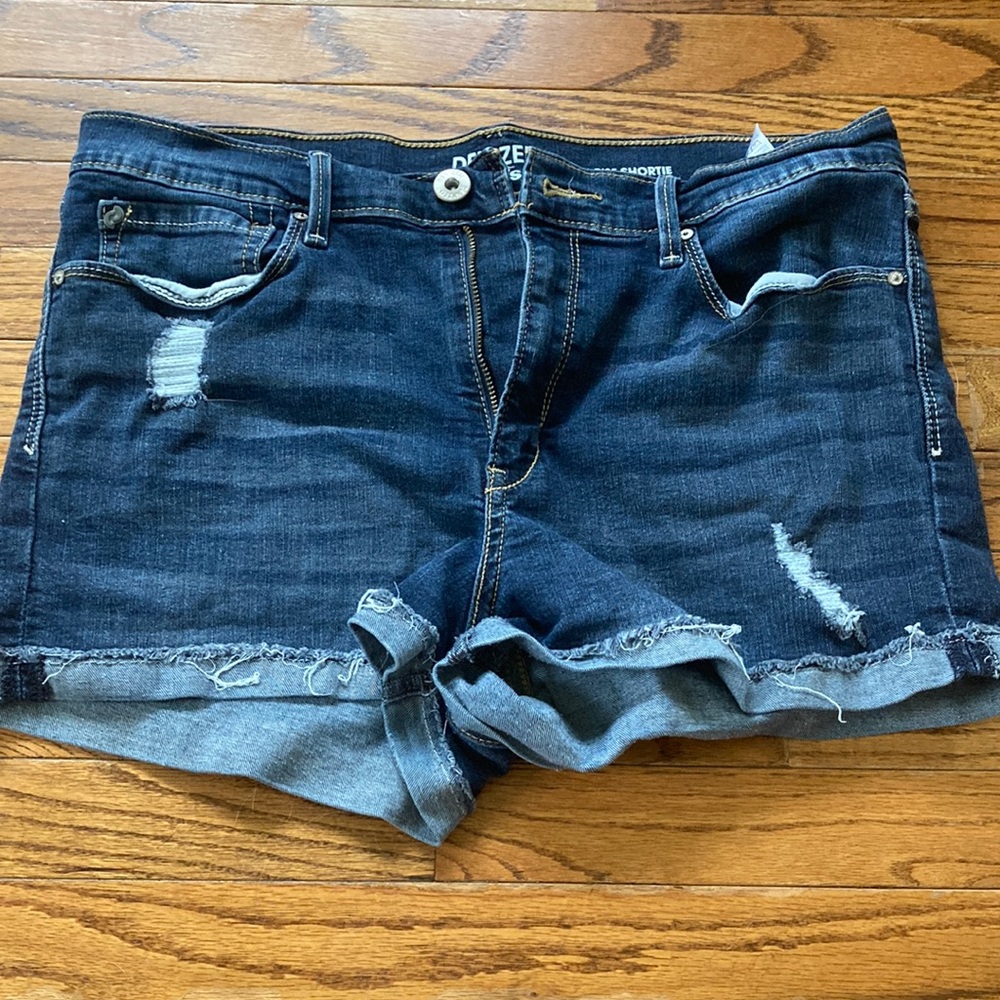 Women’s Jean Shorts